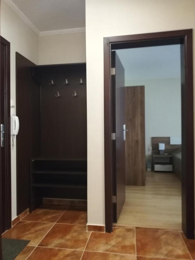 Dobi'S Apartment Elit47 At Elit פמפורובו מראה חיצוני תמונה