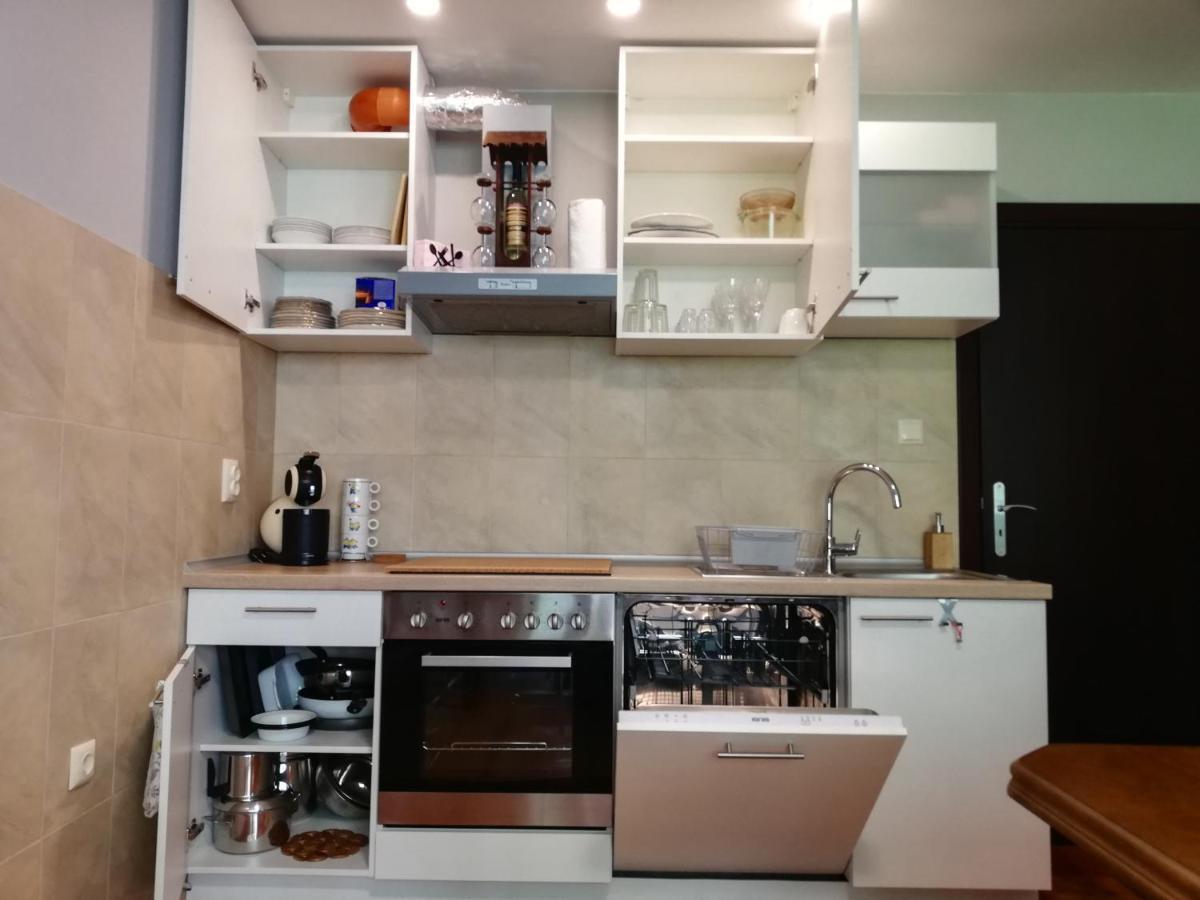 Dobi'S Apartment Elit47 At Elit פמפורובו מראה חיצוני תמונה