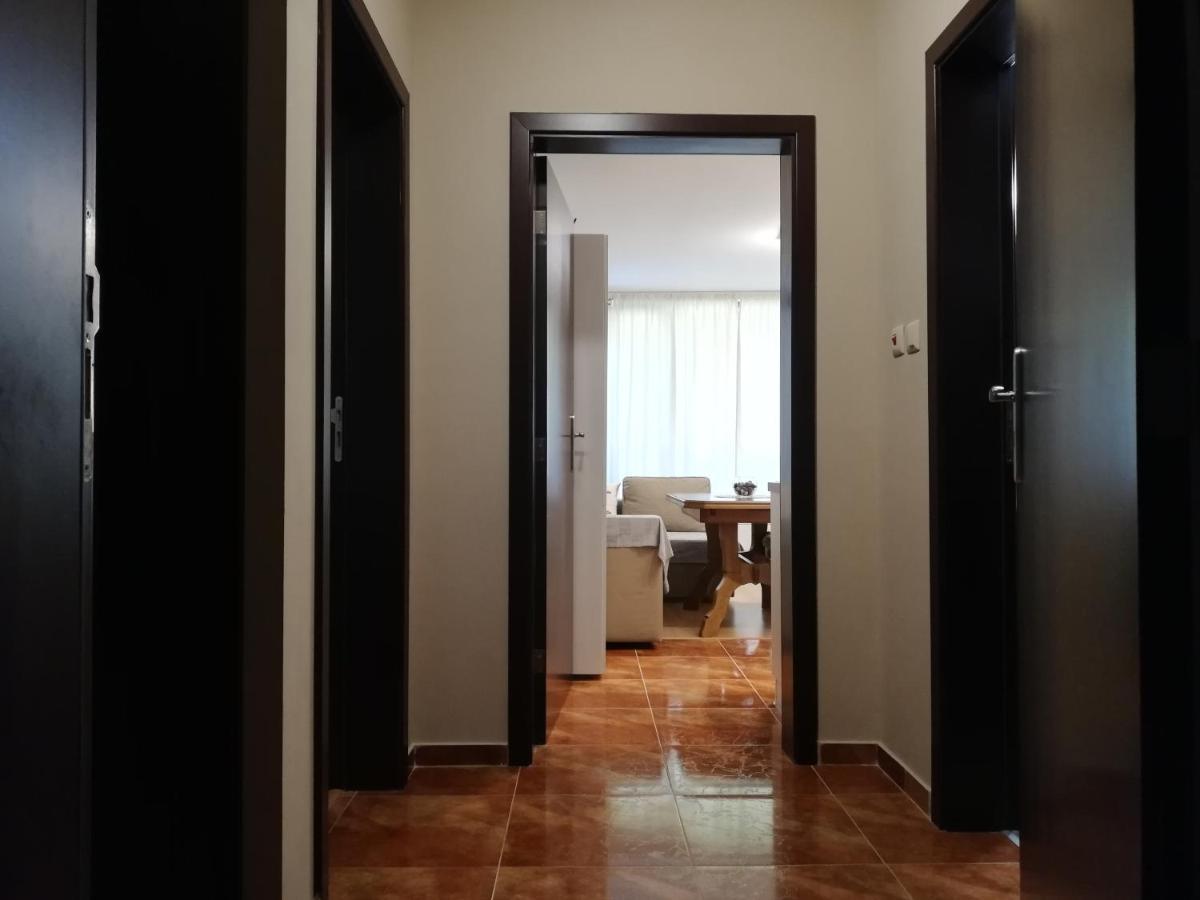 Dobi'S Apartment Elit47 At Elit פמפורובו מראה חיצוני תמונה