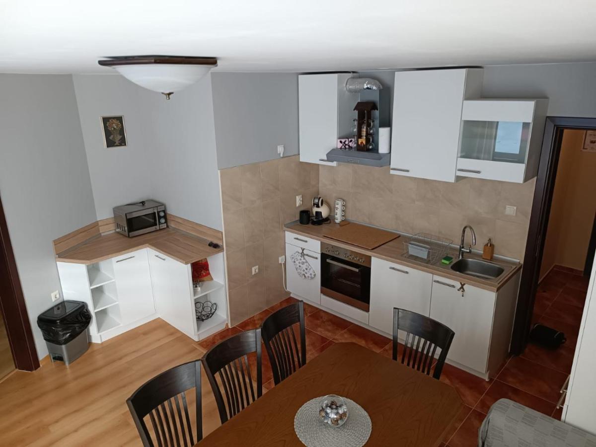 Dobi'S Apartment Elit47 At Elit פמפורובו מראה חיצוני תמונה